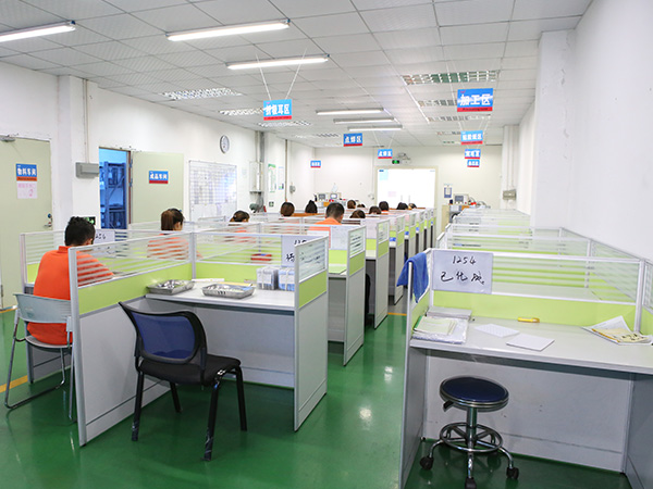 BG视讯电池办公室风采